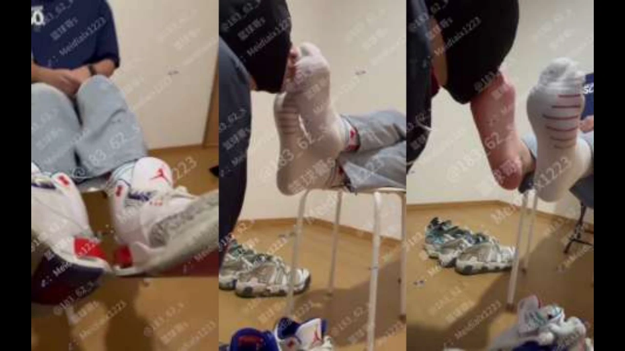 篮球体育生更衣室的故事