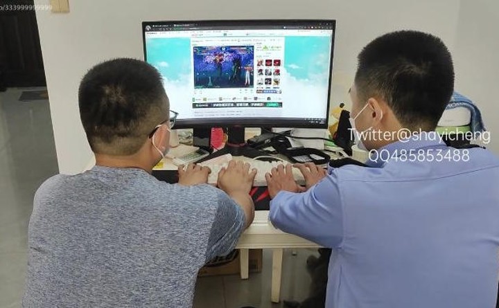 小哥哥太帅心里痒，直接拖进屋里的大胆举动，猜猜我接下来做了什么？