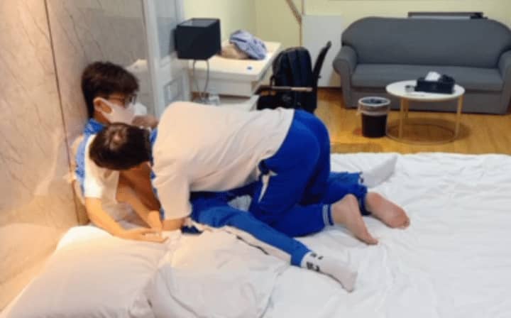 高三和体育课代表颠鸾倒凤