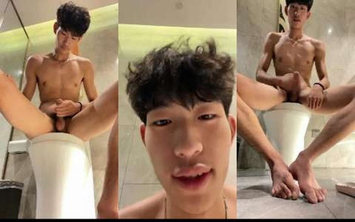 宿州腹肌大脚直男体育生卫生间专访