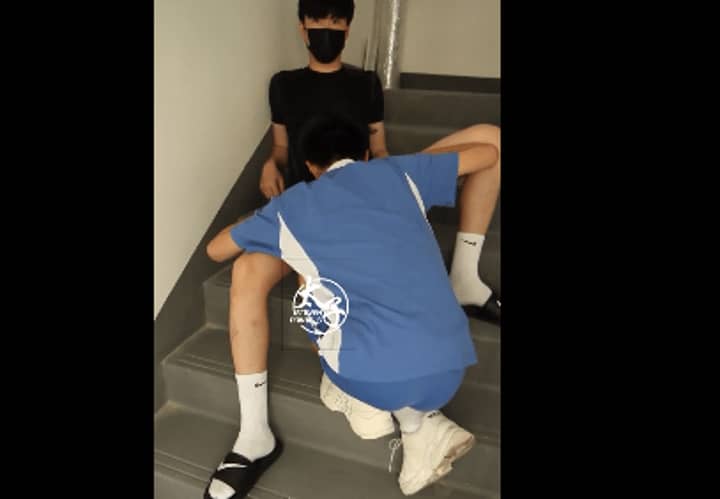 超嫩正太（无毛）楼道被操爽