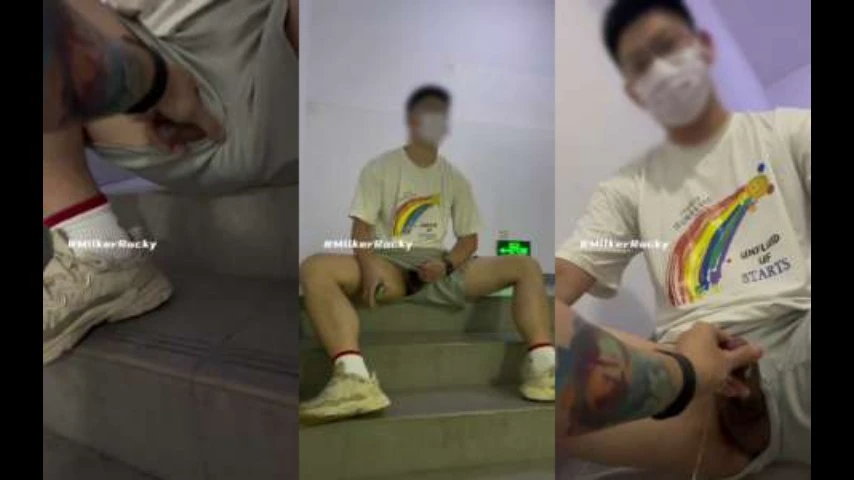 180长腿小哥楼道里玩射